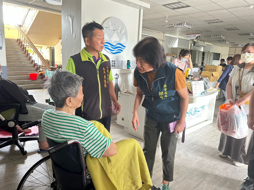 丹娜絲來襲 臺南市社會局啟動應變機制救助災民