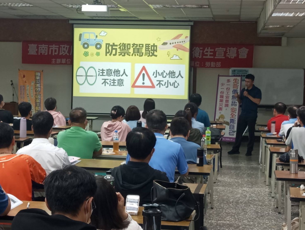 南警×勞工局攜手交安落實生活中