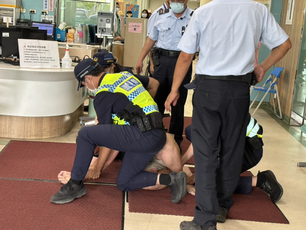 急診暴力應變演練逼真！安南醫籲醫療零暴力 展高度防護決心