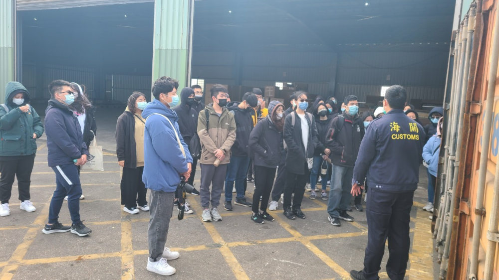 金大學子實地體驗邊檢實務 特色學系招生滿招展成果亮眼