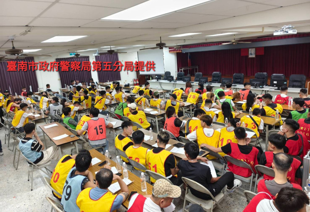 臺版極樂越南毒趴！南警攻堅音樂會館逮107名越籍男女