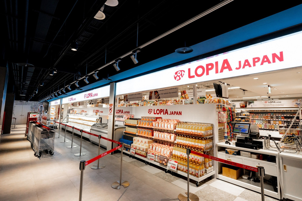 睽違 12 年再插旗台南！新光三越小北門店試營運，5 大日式吧檯、LOPIA 超市引領消費新體驗