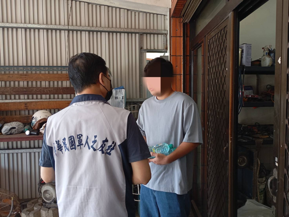 南市軍人服務站慰問急難國軍家屬