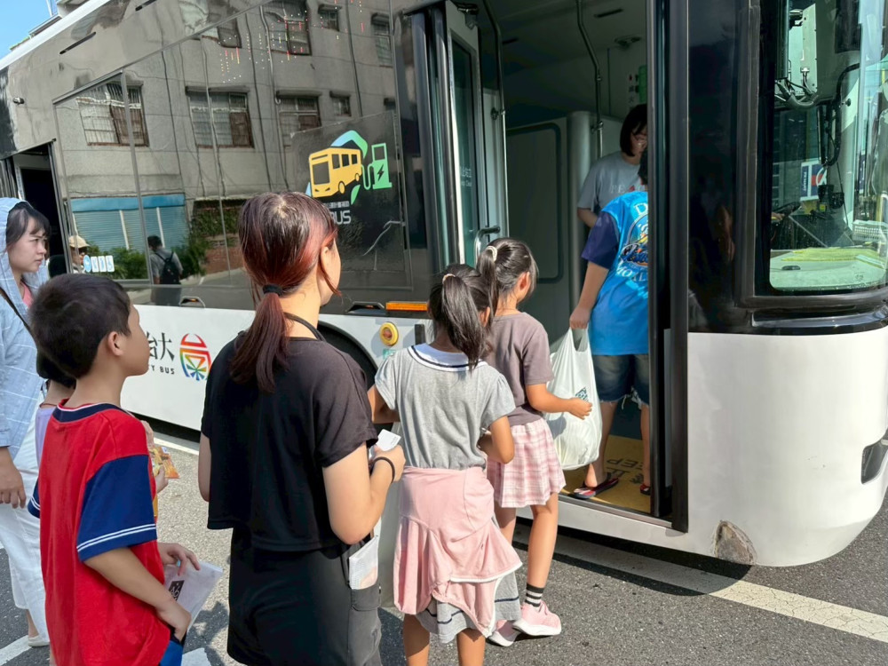 台南新營社福中心辦「小荳荳 3.0」，助弱勢兒少學技能懂感恩
