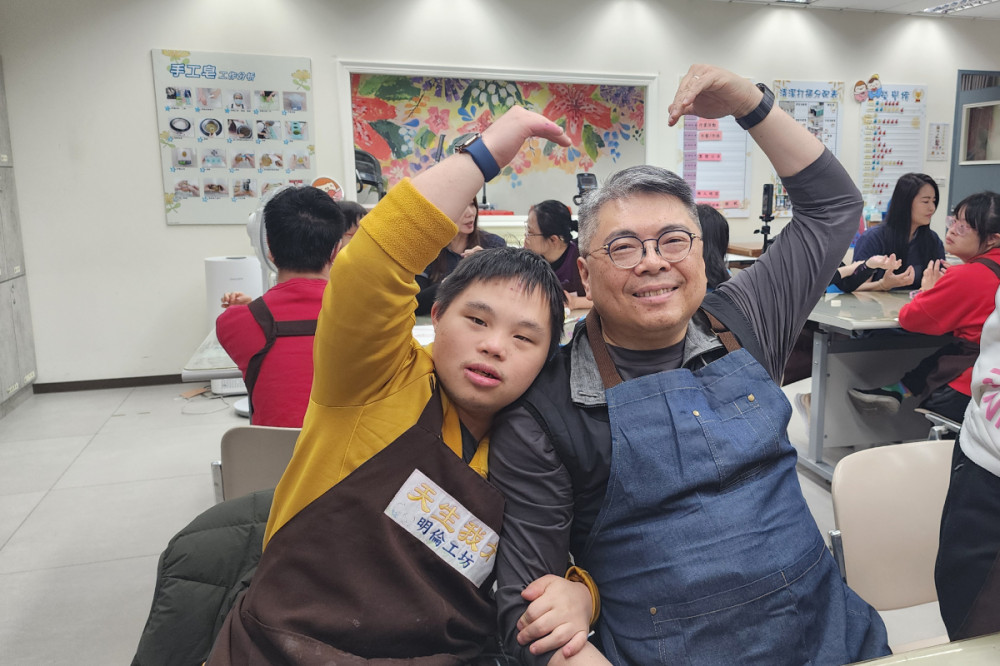 奇美食品推出「醇月滿盈典藏禮盒組」 中秋送禮傳愛心
