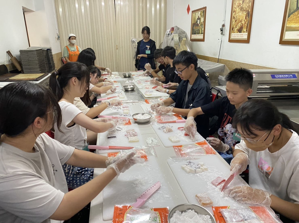 青年深化體驗地方歷史脈動 見學新港文化基地