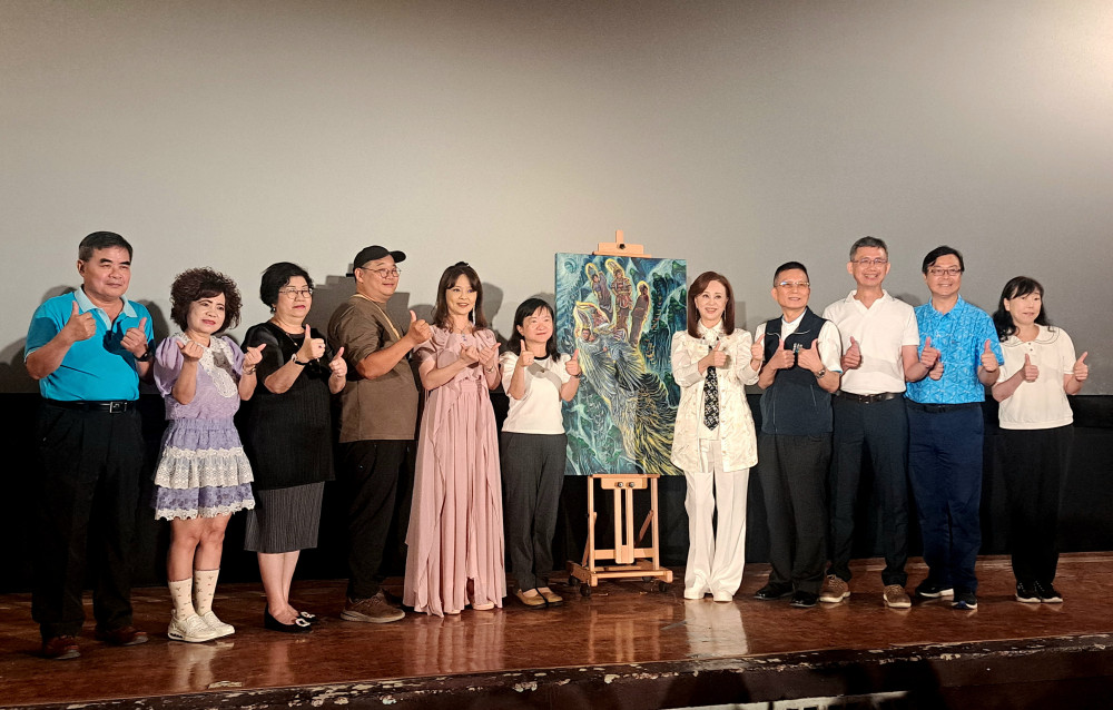 孫翠鳳現身戲院 與南區國稅局×中華電信遊園虚實宇宙間創新宣導