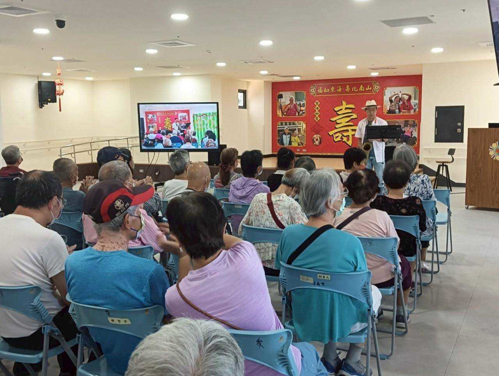 臺南榮家慶祝父親節 為住民長輩奏記憶旋律