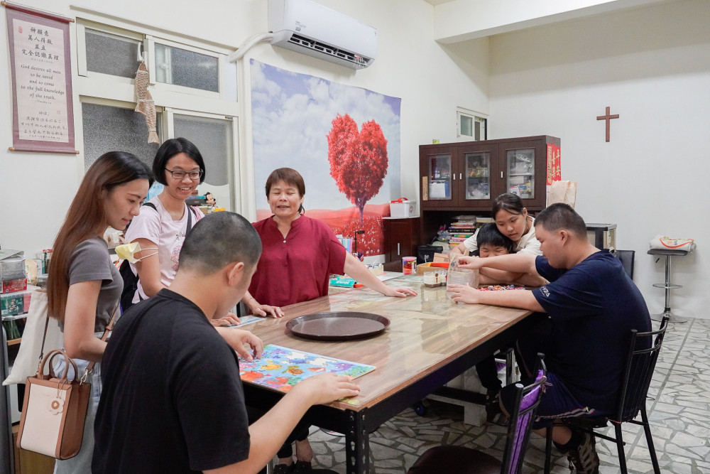 新北市推動身心障礙者家庭托顧服務  提供身體、生活照顧 減輕家屬負擔