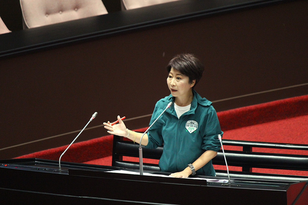 立法委員陳亭妃質詢中央對地方補助款刪減問題