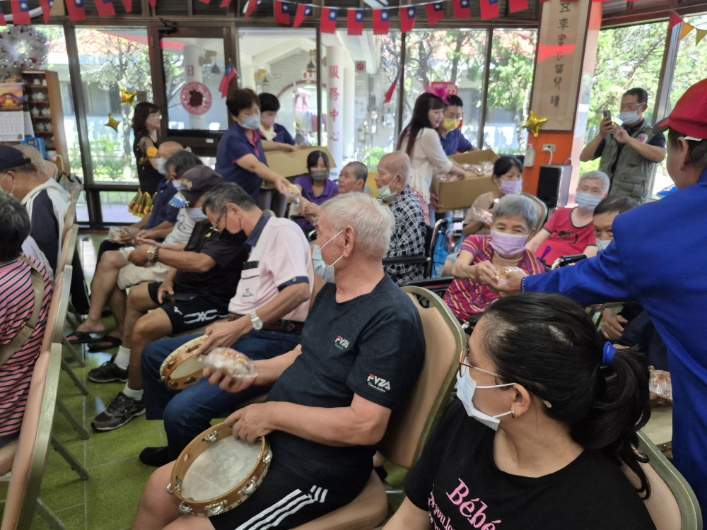 佳里榮家歡慶父親節  民間社團熱情活力演出