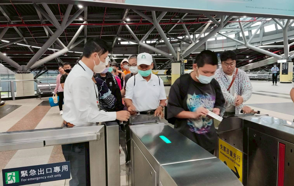有愛無礙！高鐵台南站助弱勢家庭親子遊圓夢