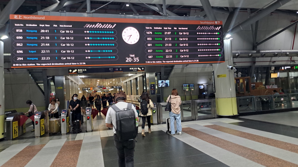 高鐵加開54班次列車光復節疏運  9/25零時開放購票