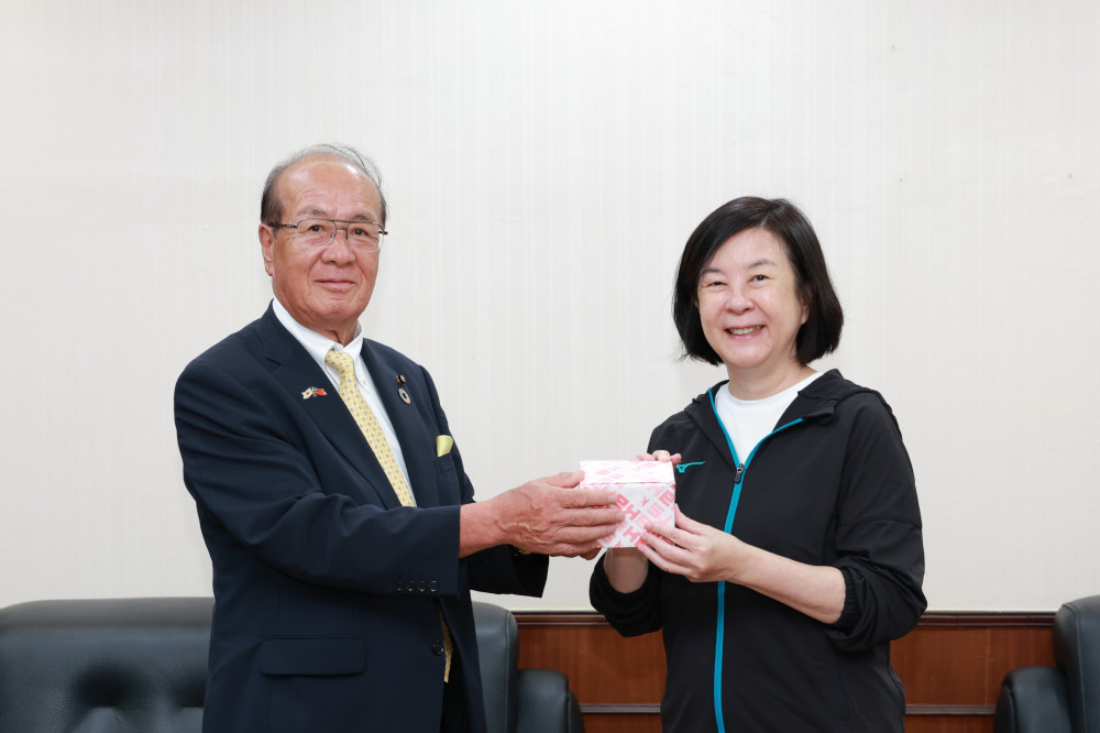 日本金澤市議會前誠一議長率團拜會南市議會 展現雙方深厚情誼