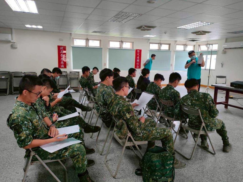 嘉義榮服處至營區辦說明會 鼓勵屆退官兵繼續留營 