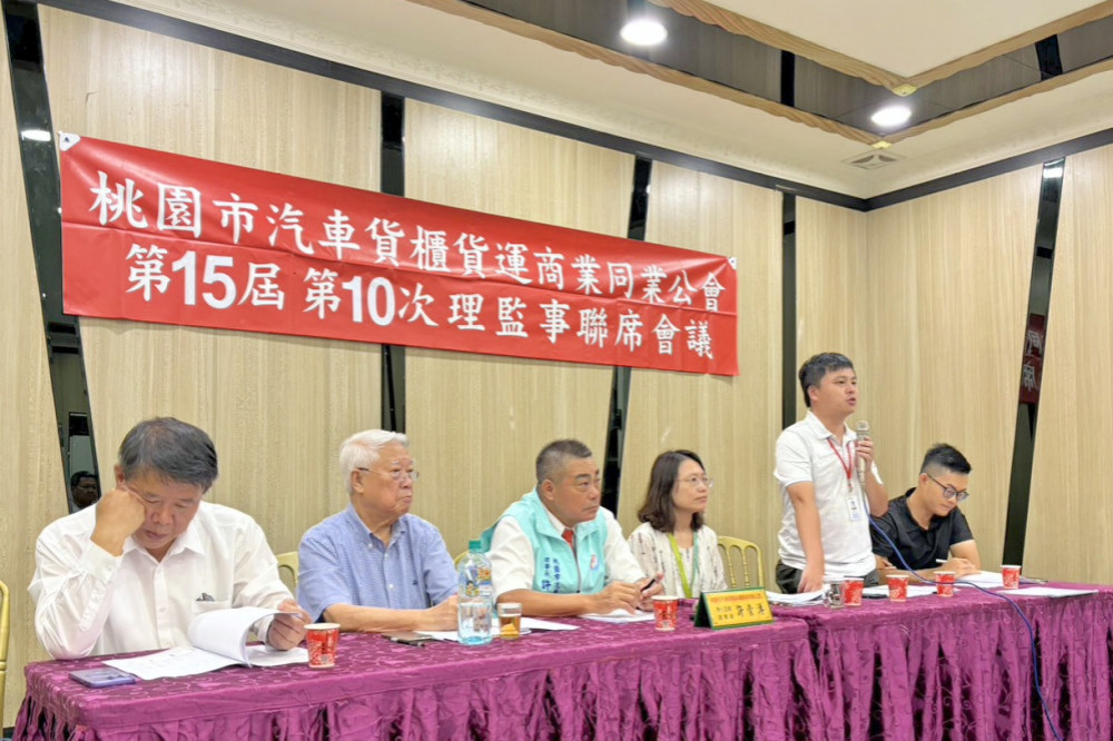 轉彎暫停、安全再行　中壢監理站與貨櫃業者共築安全防線防制路口事故