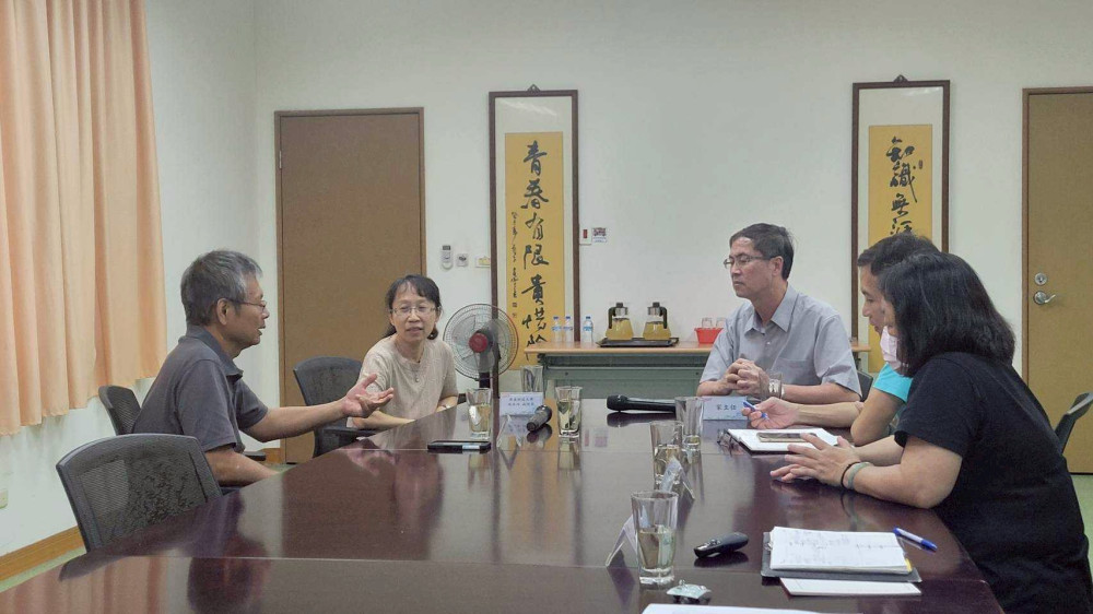 屏東科大大仁科大參訪榮家 研商高齡照護合作