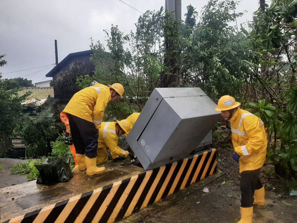 樺加沙肆虐後   台電台東區處點亮萬家燈火