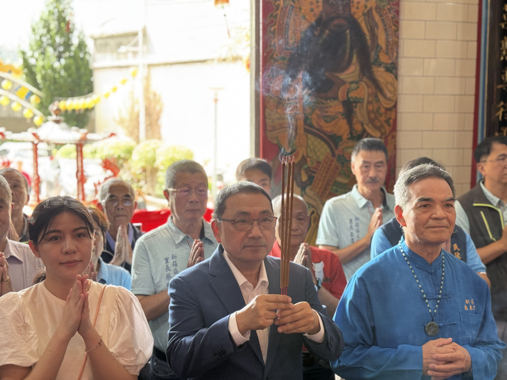 恭祝瑤池金母聖誕千秋 侯友宜赴新莊參拜 祈求百姓安居樂業