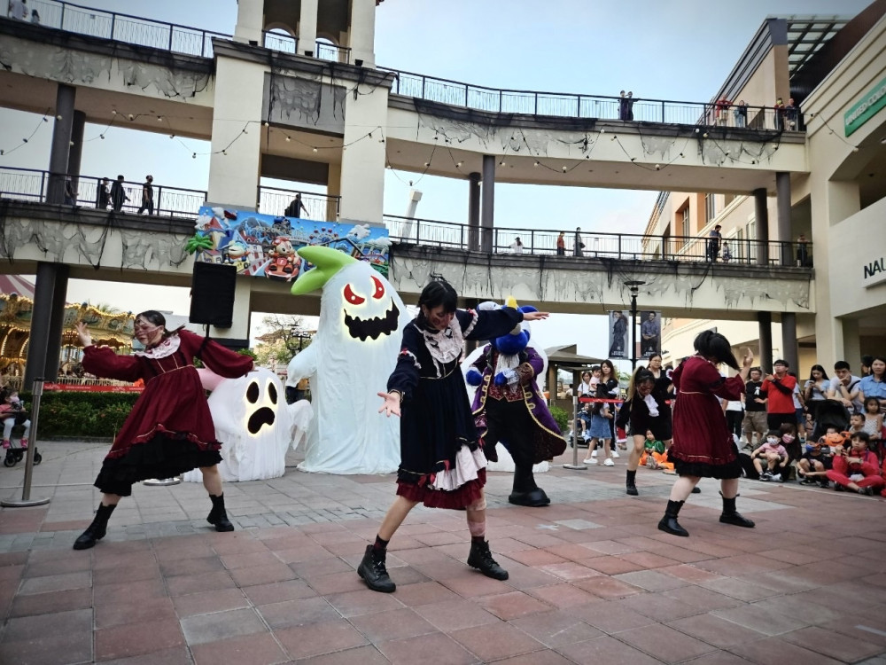 SKM Park Outlets 高雄草衙「南瓜鎮鬼影來襲」驚喜登場 萬聖節提前嗨翻