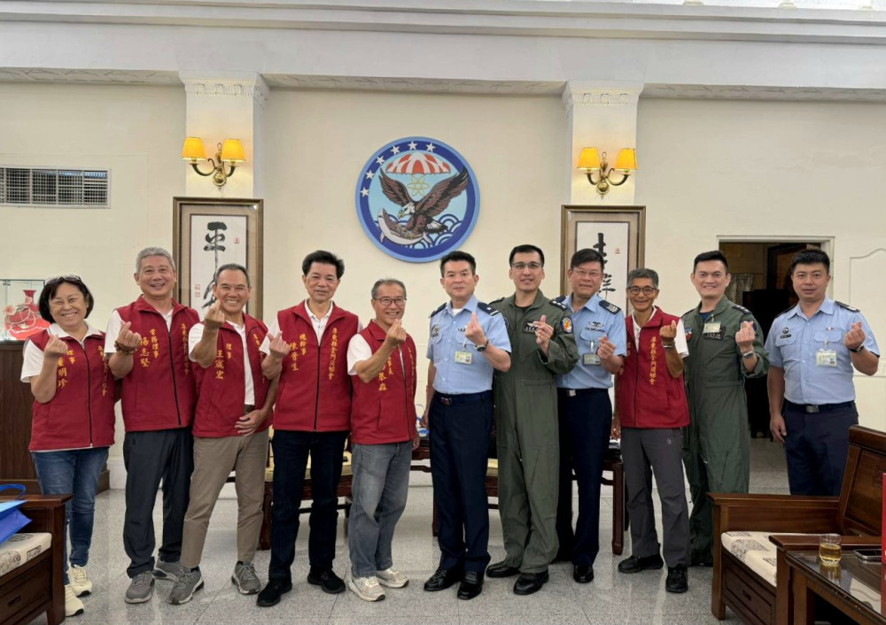 屏東市金同會拜會空軍六聯隊！楊恭淼：感謝長期對金門協助