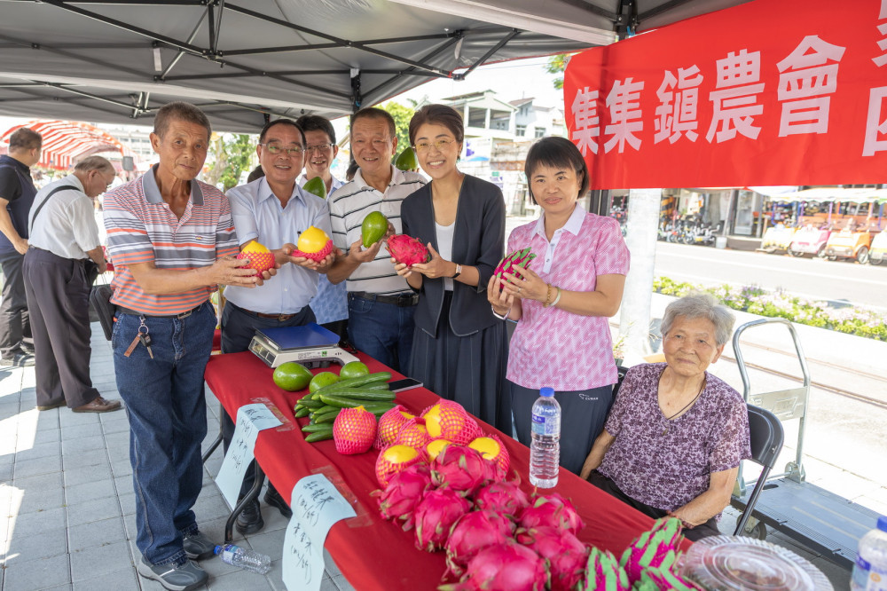 南投紅龍果評鑑頒獎 許淑華肯定農會及農民用心