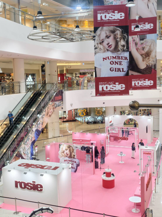 粉絲注意！Rosé限時快閃店搶先登陸SKM Park Outlets 高雄草衙