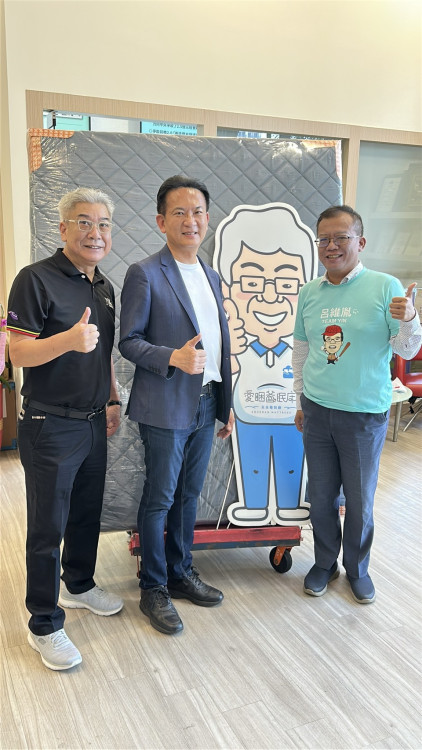 台南暖力送花蓮！林俊憲、呂維胤媒合企業捐百萬物資助光復鄉重建