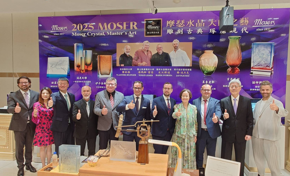 【全球巡展重磅來襲】摩瑟水晶三巨頭首度合體來台！《伊卡洛斯的飛行夢》《酒神與穀神》等限量鉅作揭幕　古典與現代美學震撼交融！