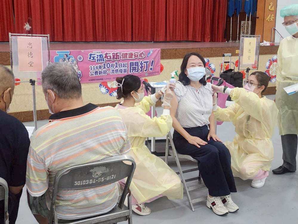 白河榮家同步接種流感新冠疫苗 守護住民長者健康