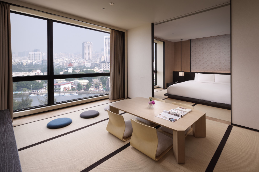 2025 線上旅展開跑！台南大員皇冠假日酒店住房最低 2 折 每人 2045 元起入住五星