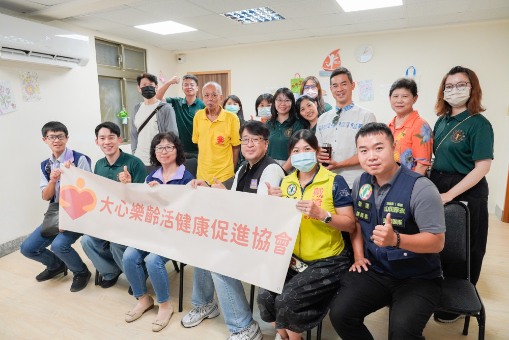 照顧者也需要被照顧！新北「邸家」據點讓愛不再是孤單的責任