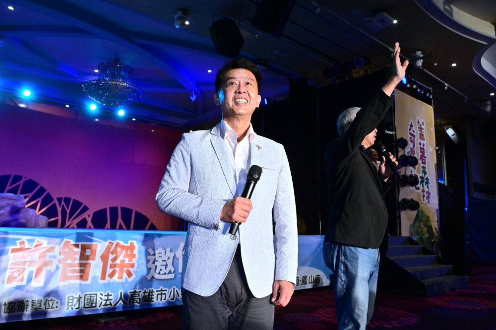 紙風車點亮中秋！許智傑打造親子藝文盛宴3千人捧場