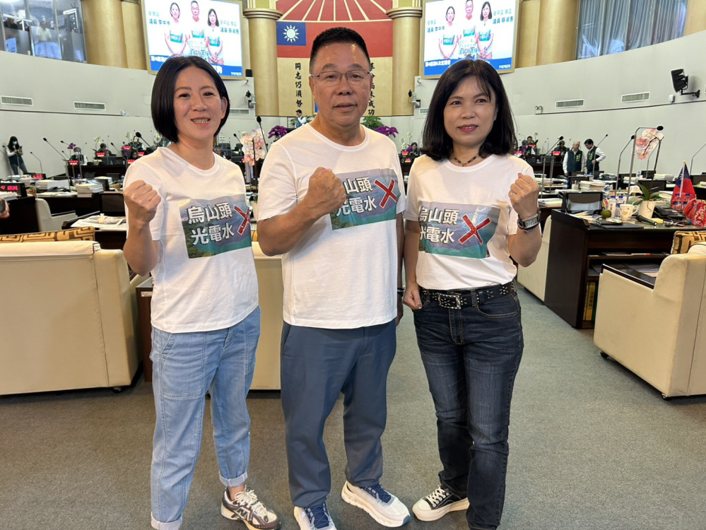 台南議員聯合質詢辦「光電板實驗秀 2.0」 強反烏山頭水庫種電
