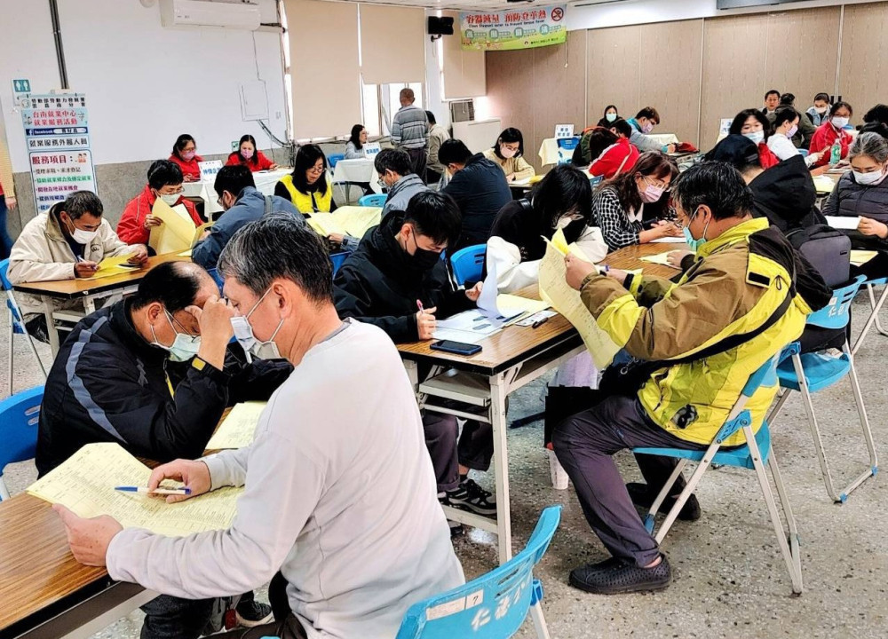 台南就業10/16提供近300職缺  開啟「薪」人生新選擇
