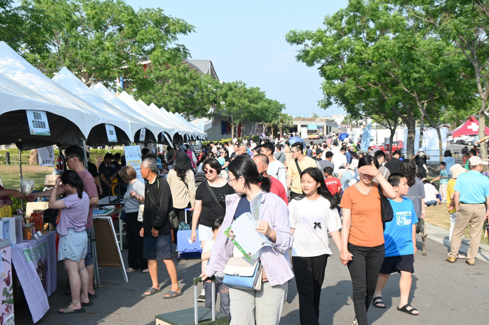 曾文水庫峽谷音樂會  草地市集大放送！消費滿百抽機車