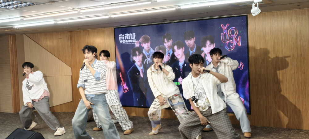 2026 台南好 young 耶誕跨年登場 黃偉哲：經費非最高但精彩度名列前茅