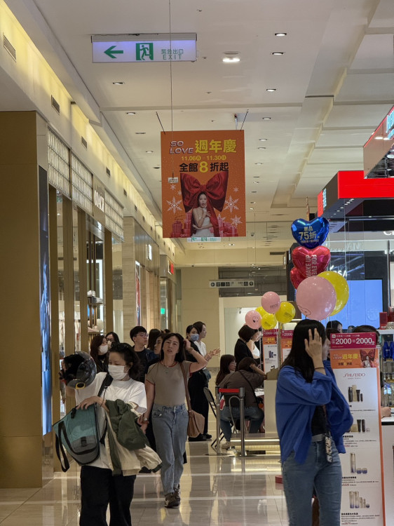新光三越台南新天地周年慶 11/6 開跑 買氣沸騰預期來客破 6 萬