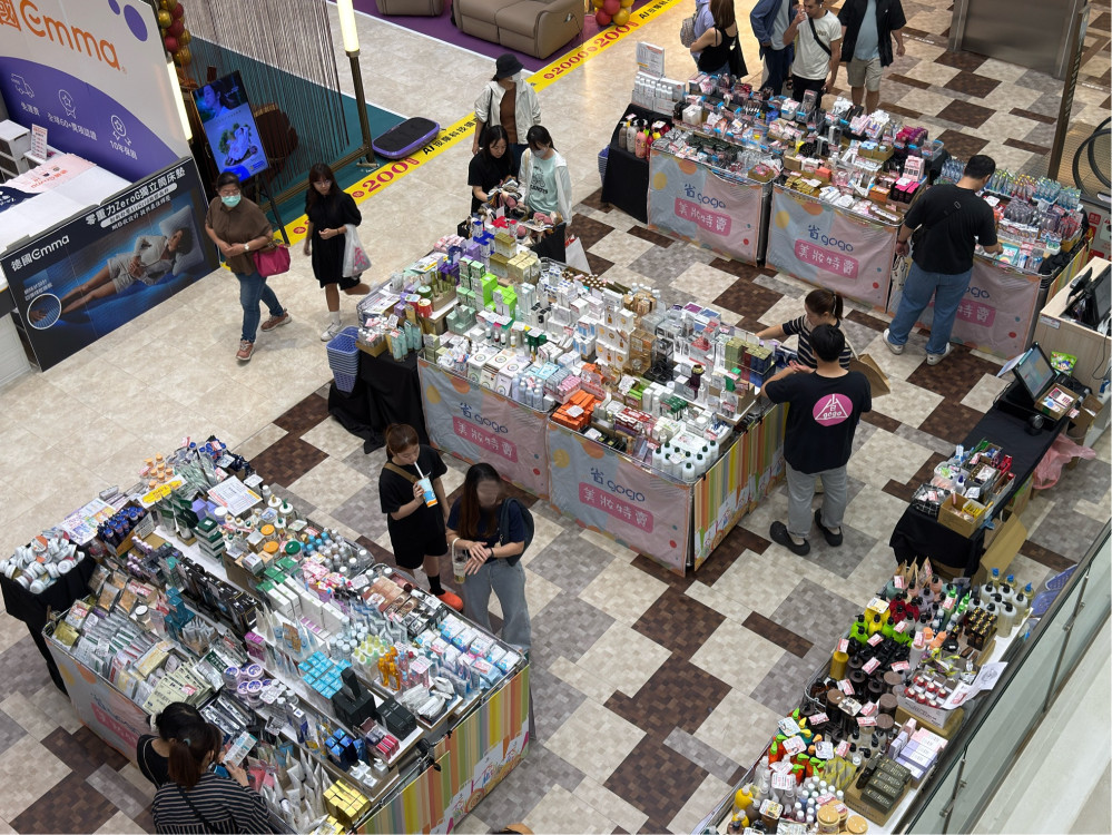 南紡購物中心週年慶再加碼 滿額贈 ＋ 銀行回饋 聖誕點燈 11/27 啟動