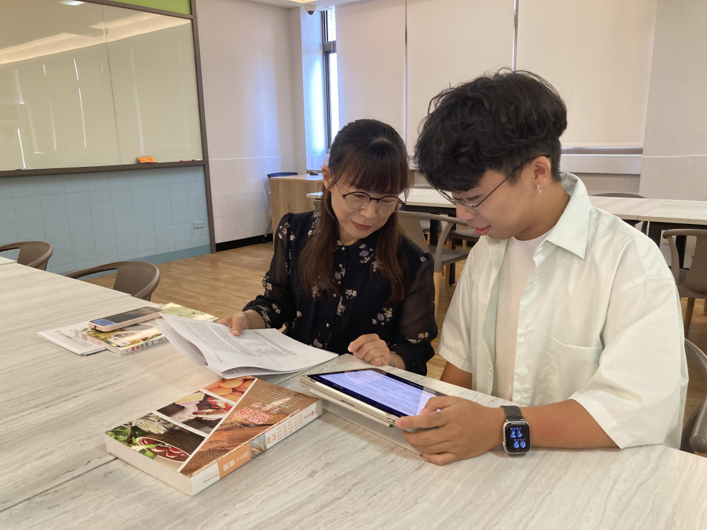 輔英科大保營系母子同窗！營養專業世代接力超吸睛