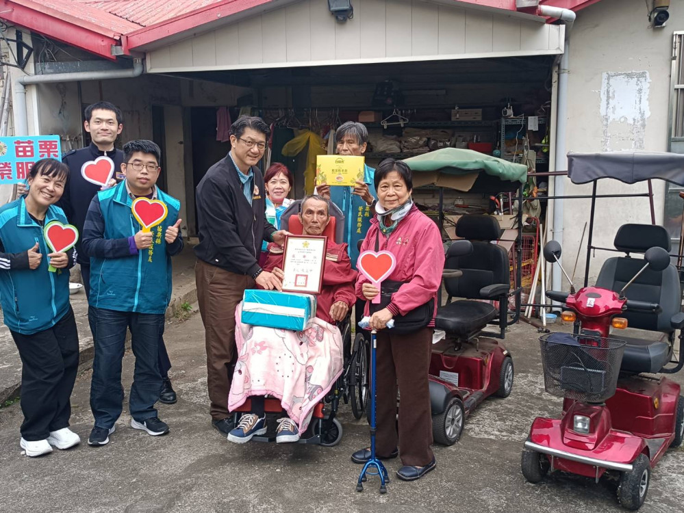 苗栗榮服處促成轄區榮民亡妻遺愛！協助身障老榮民就醫困境
