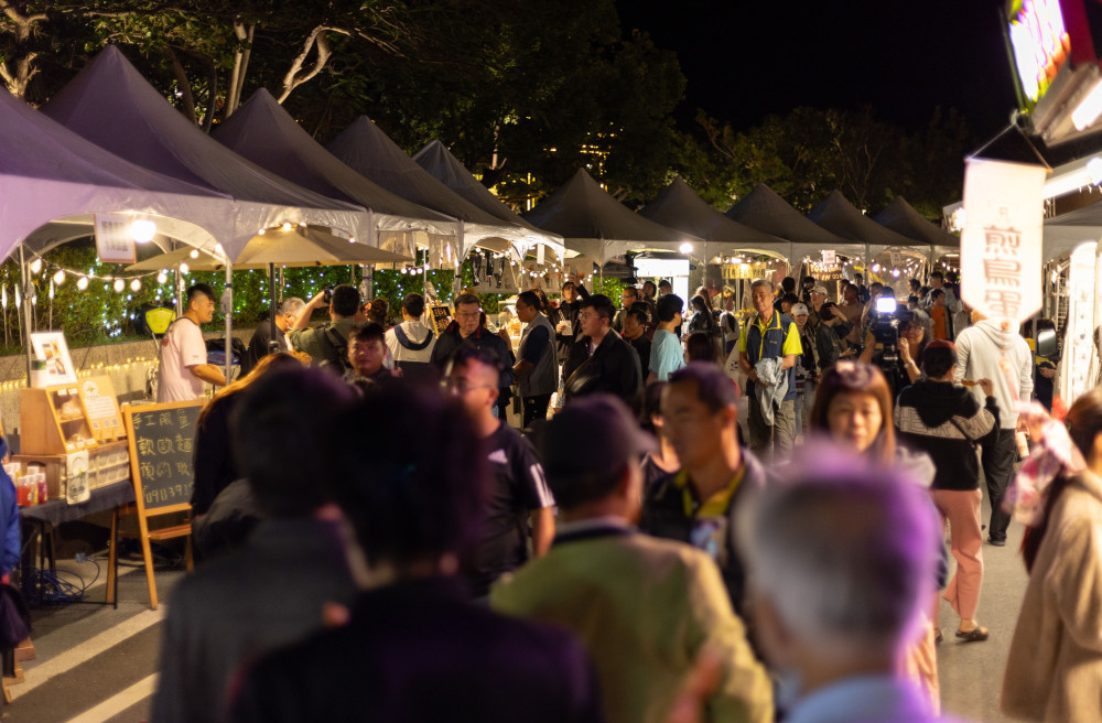 四重溪溫泉季暖身市集開場!踩街嘉年華FOCASA馬戲團接力登場