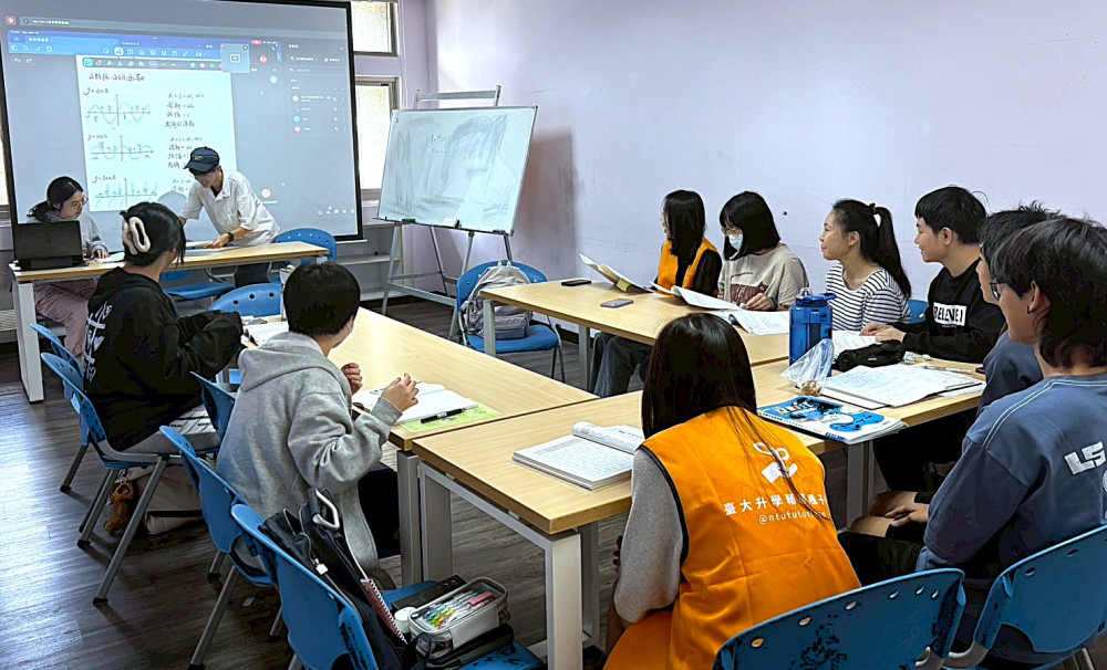 新北市攜手臺大啟動第12屆「升學輔導種子計畫」讓教育資源零距離