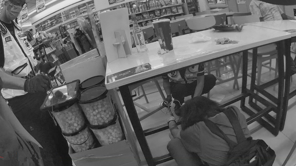 女子暴飲高粱醉倒  中興警深夜即刻救援