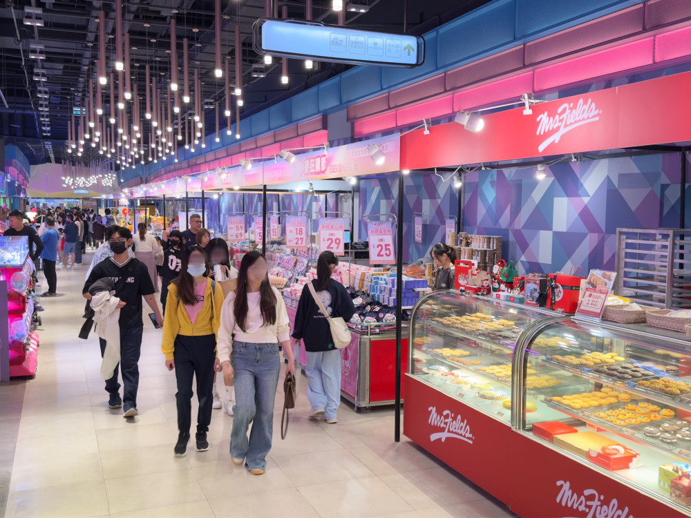 南紡購物中心「蘋安綻 FUN」開跑 聖誕檔期好康、展覽齊發