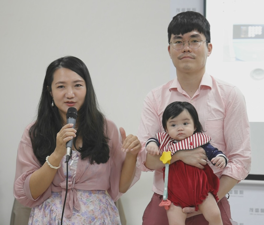 44歲熟女工程師順利求子表感謝 溫馨齊享感恩節火雞大餐 