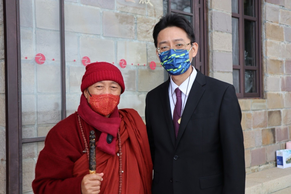 天主教院長建佛堂奉「華嚴經」　深耕國際醫療助緬甸醫療培力