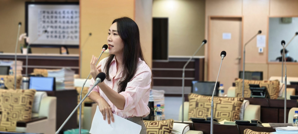 台南市議員曾之婕質詢台南施政 小巨蛋孵蛋、銀髮照護雙重呼籲