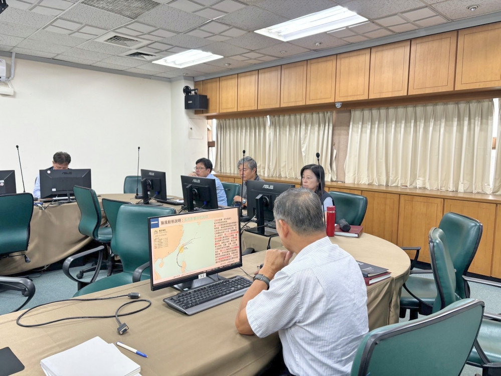 鳳凰颱風逼近　台電新竹區處盤點人力、機具及備料全力戒備嚴陣以待 