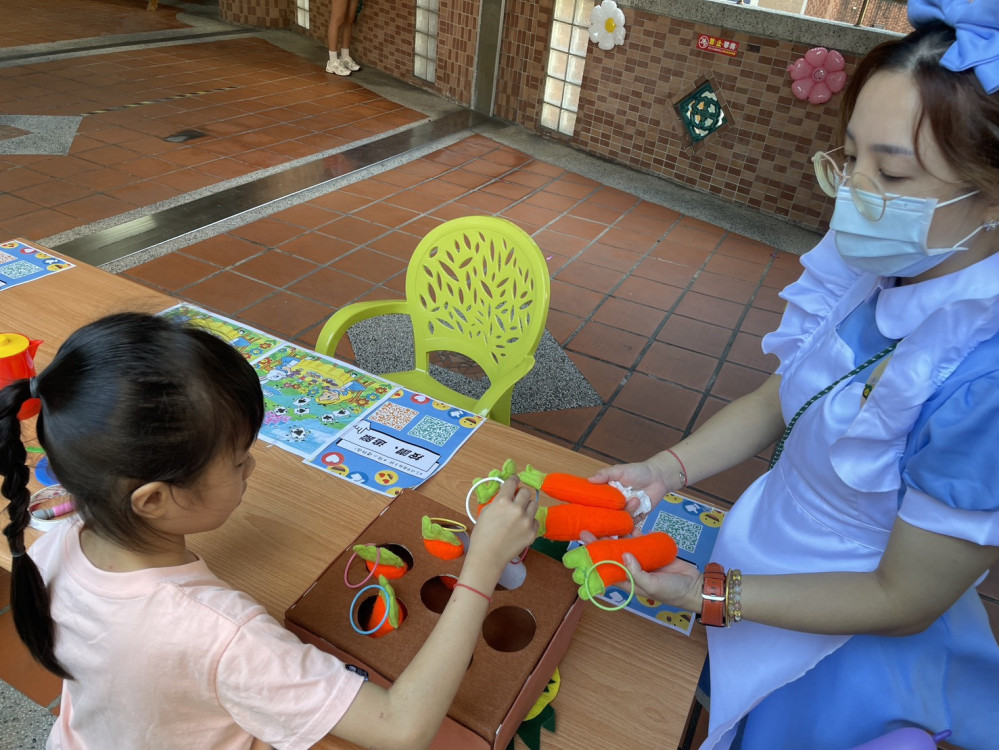 新北第4區早療中心攜手社區辦「童話狂歡節」  助慢飛天使展翅飛翔